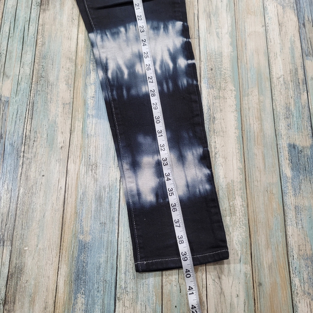✨️HP✨️Michael kors Tie Dye Denim Jean. - Picture 7 of 15